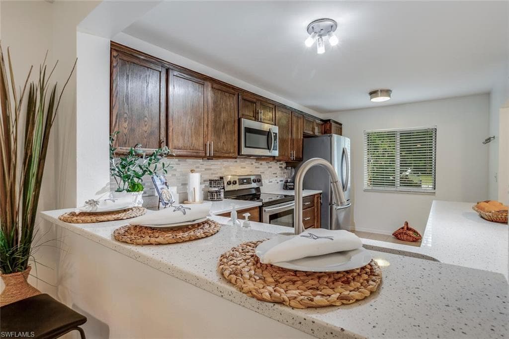 210 Timber Lake CIR # A103, NAPLES FL 34104-9