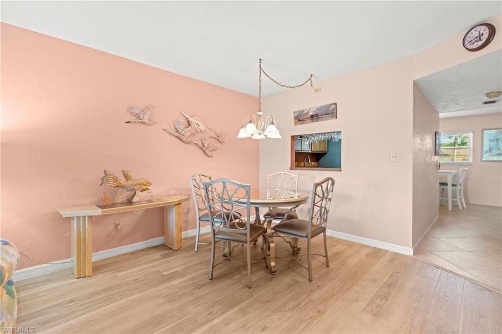 372 Charlemagne BLVD # 202, NAPLES FL 34112-3