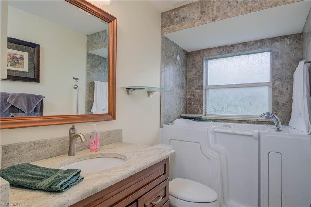 20010 Wolfel TRL, ESTERO FL 33928-15