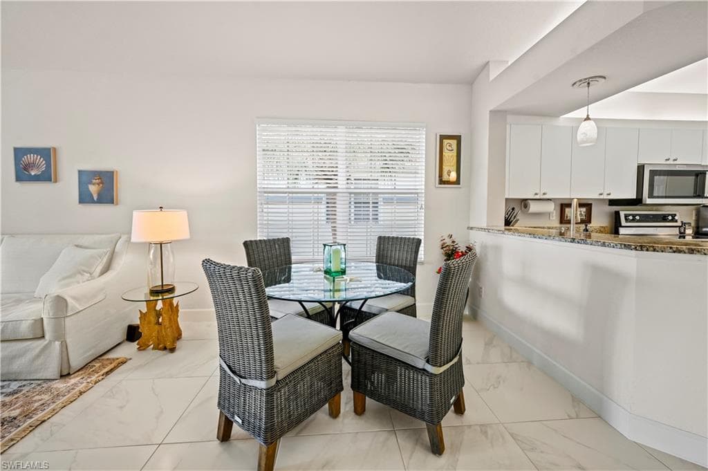 23741 Old Port RD # 204, ESTERO FL 34135-9