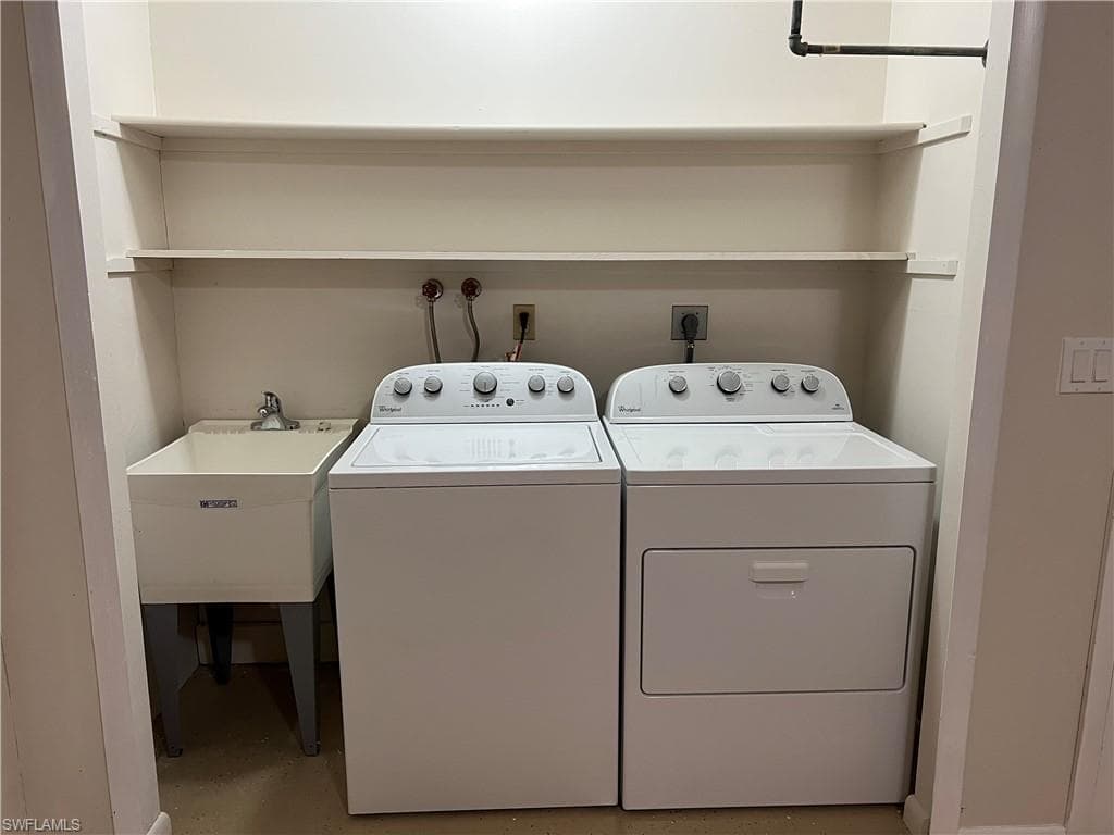 1382 Myerlee Country Club BLVD, FORT MYERS FL 33919-22