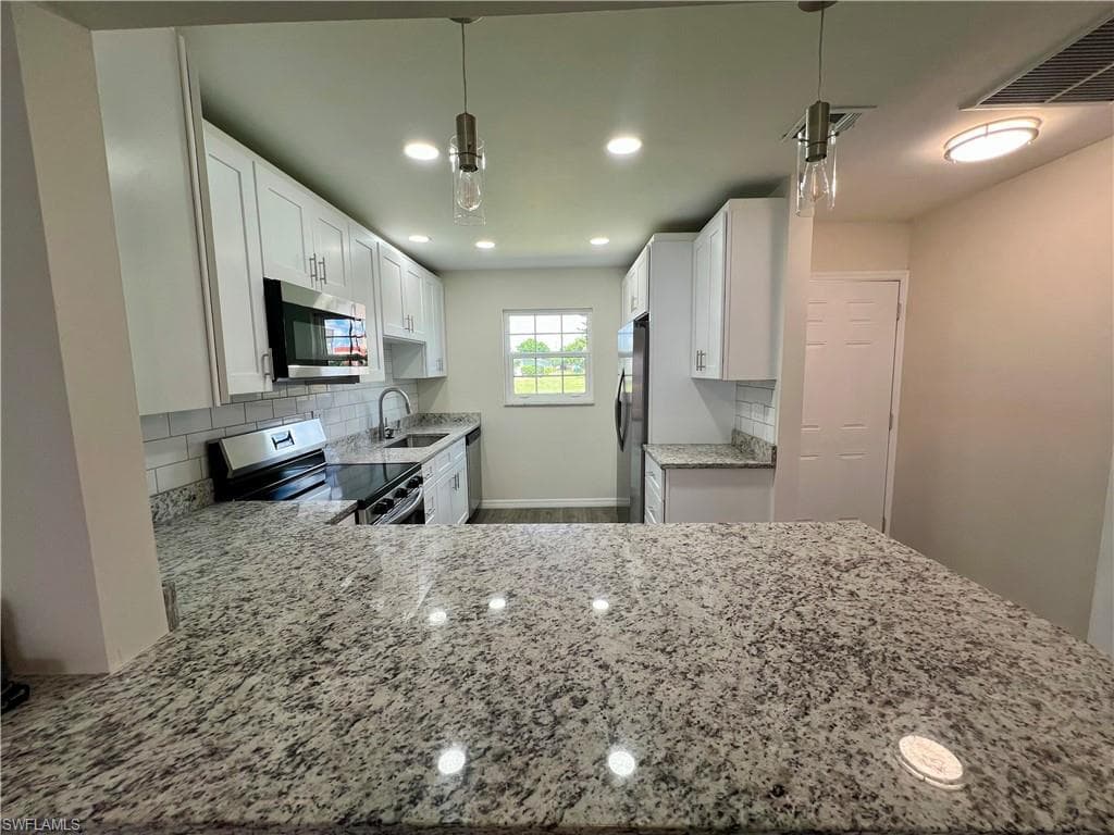 1382 Myerlee Country Club BLVD, FORT MYERS FL 33919-9