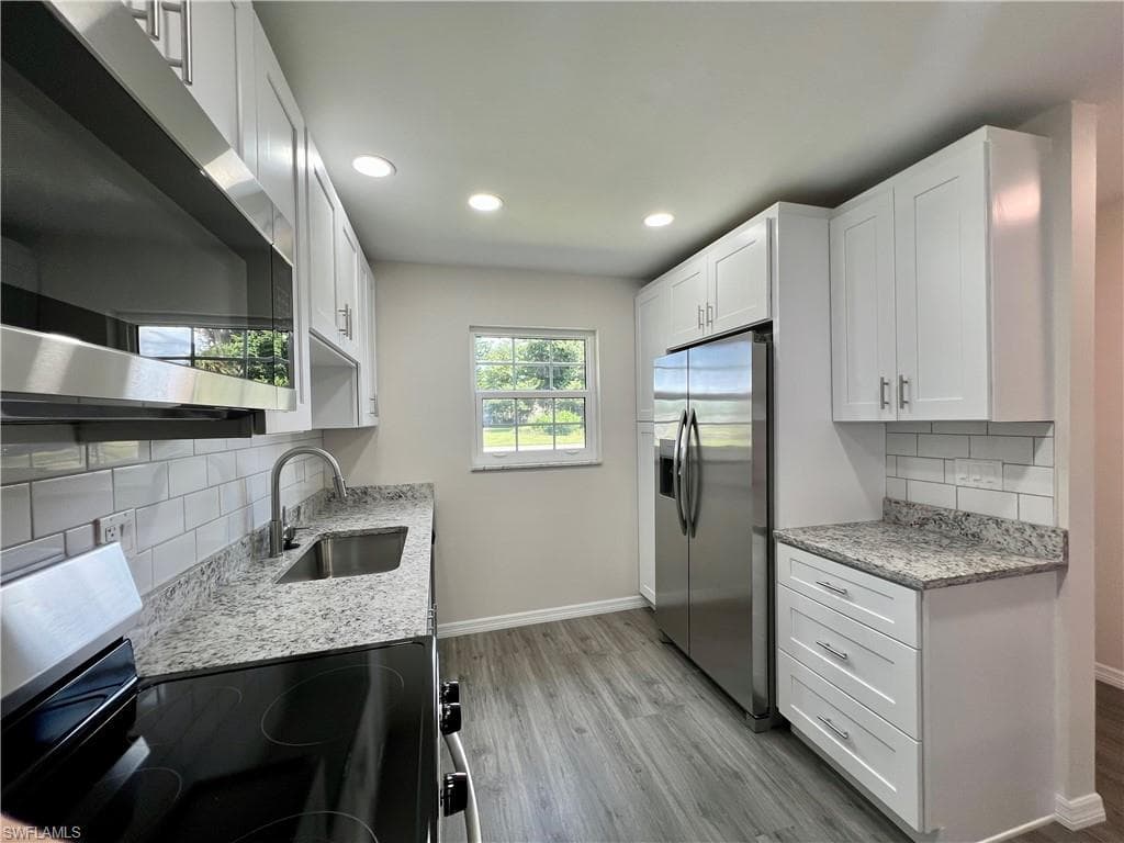 1382 Myerlee Country Club BLVD, FORT MYERS FL 33919-10