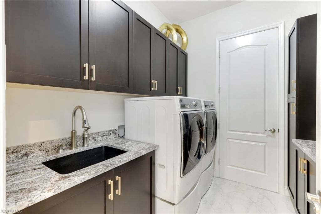 27080 Flamingo DR, BONITA SPRINGS FL 34135-26