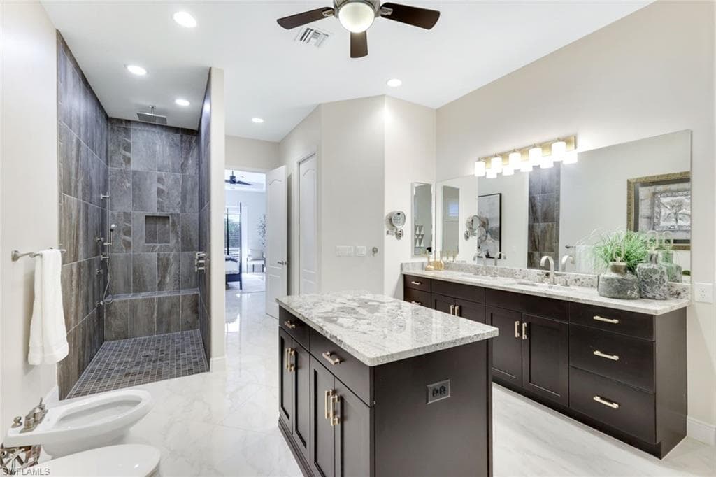 27080 Flamingo DR, BONITA SPRINGS FL 34135-21