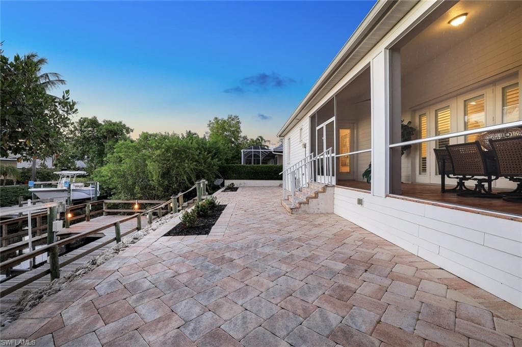 27080 Flamingo DR, BONITA SPRINGS FL 34135-37