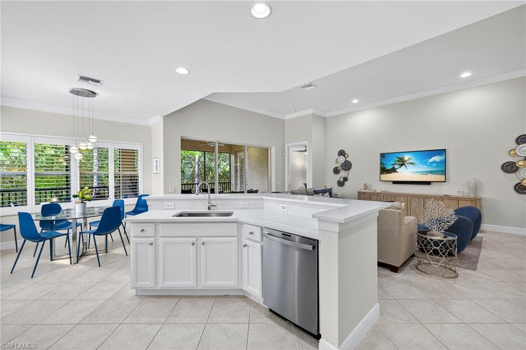 28455 Altessa WAY # 201, BONITA SPRINGS FL 34135-9