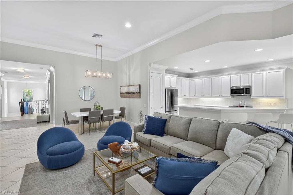 28455 Altessa WAY # 201, BONITA SPRINGS FL 34135-3