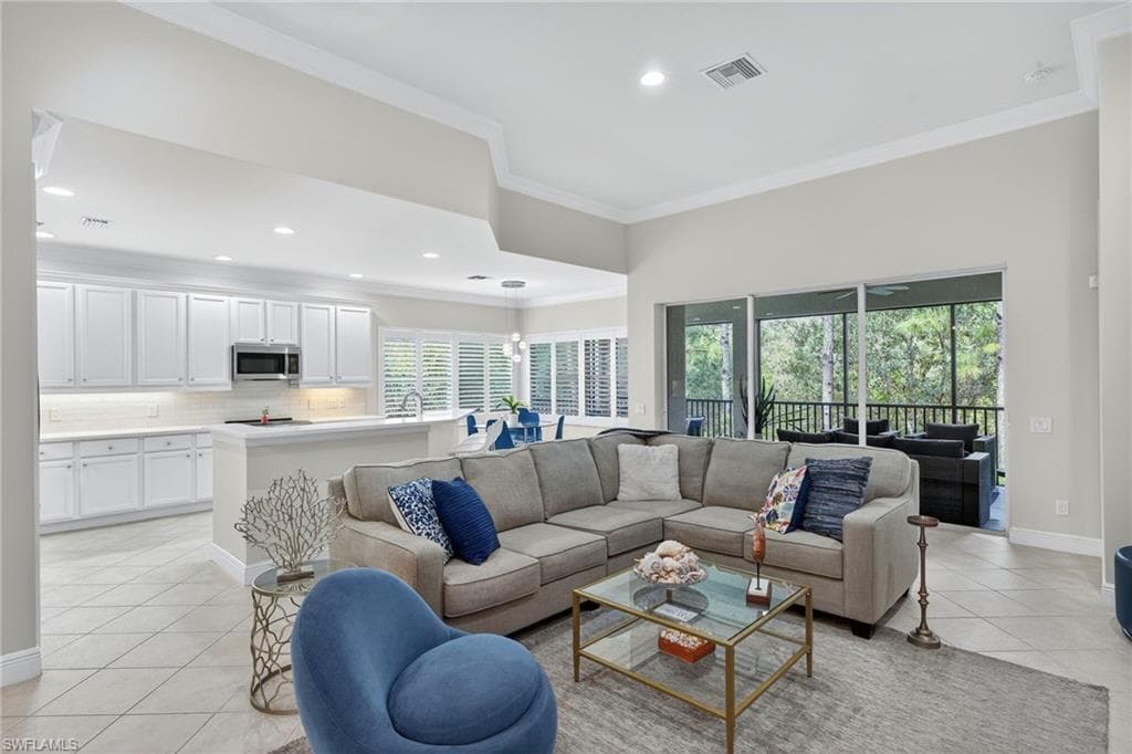 28455 Altessa WAY # 201, BONITA SPRINGS FL 34135-7