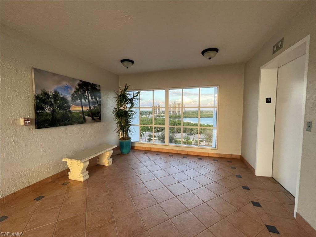 13105 Vanderbilt DR # 802, NAPLES FL 34110-29