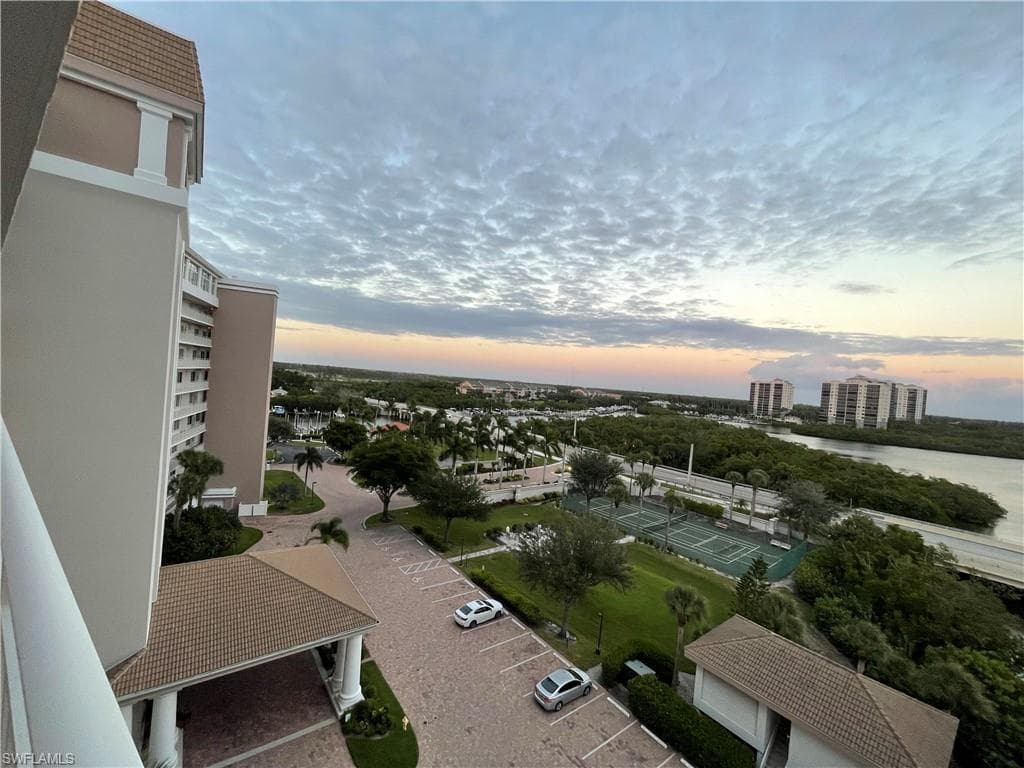 13105 Vanderbilt DR # 802, NAPLES FL 34110-20