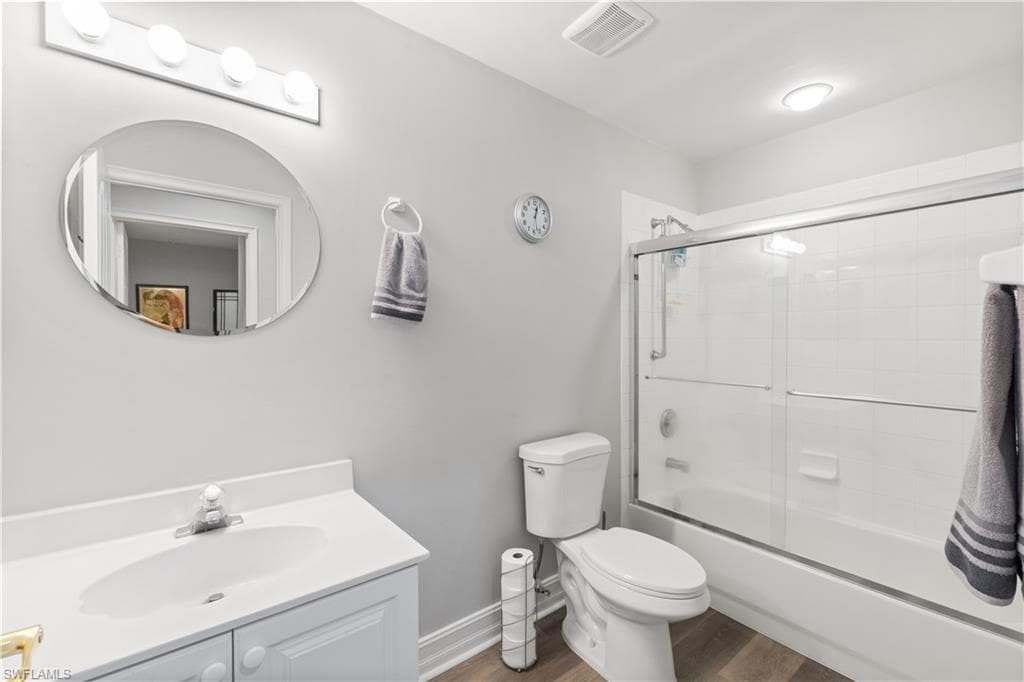 200 Diamond CIR # 207, NAPLES FL 34110-23