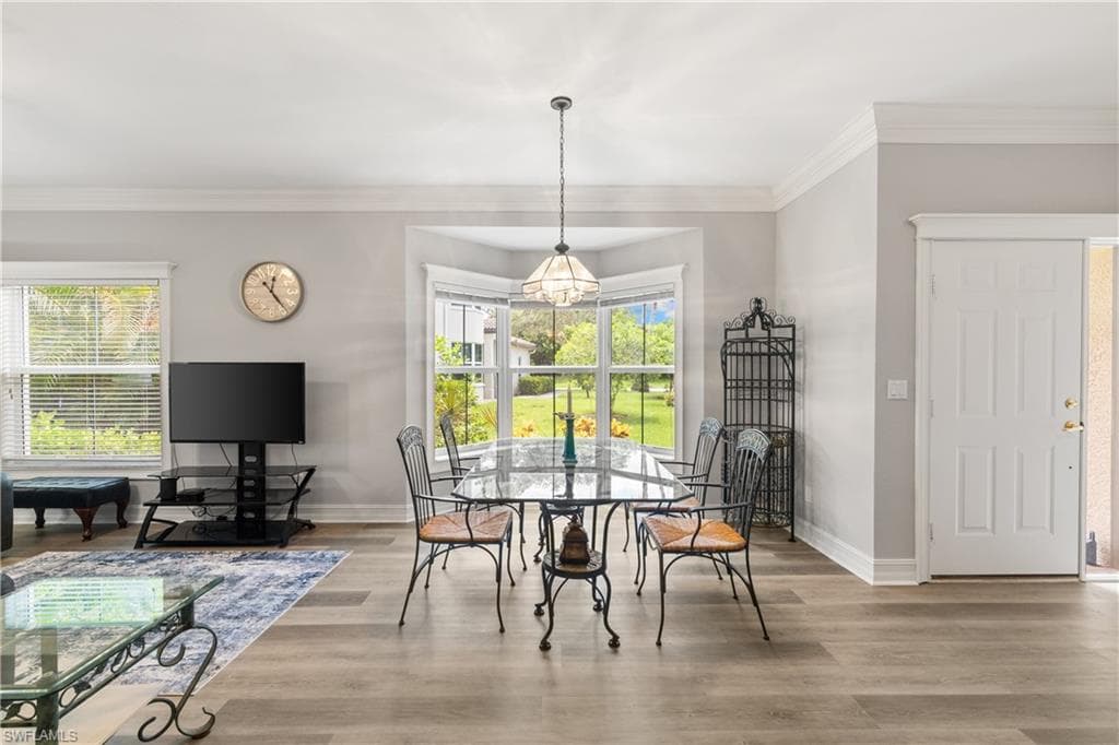 200 Diamond CIR # 207, NAPLES FL 34110-7