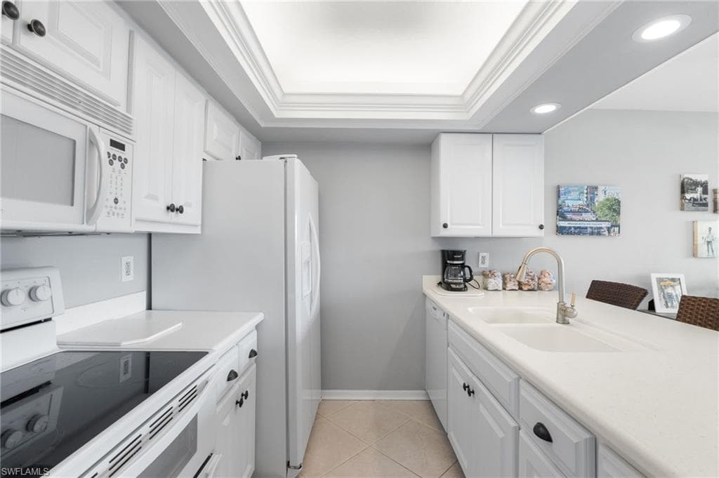 1039 Beach RD # 104, SANIBEL FL 33957-8