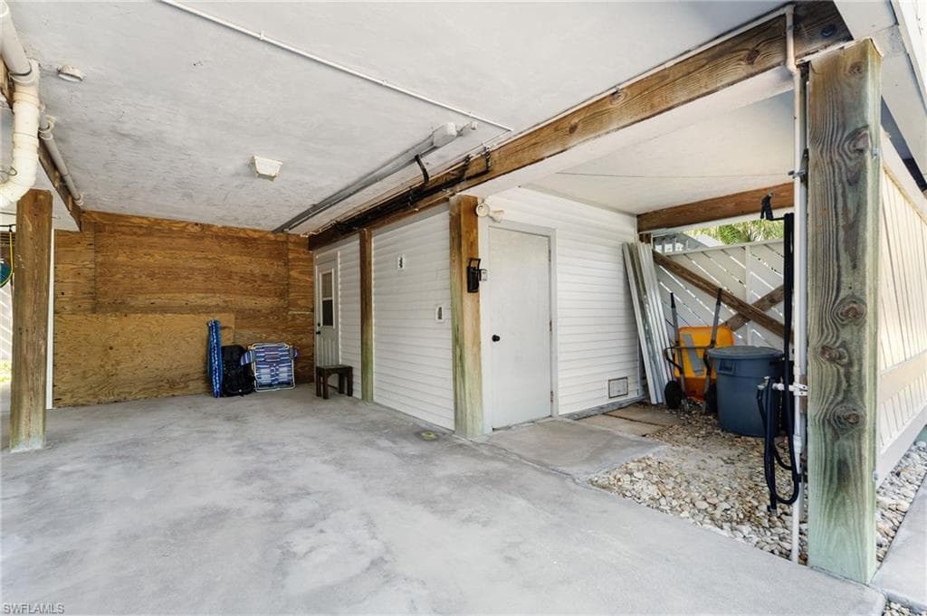 1039 Beach RD # 104, SANIBEL FL 33957-28