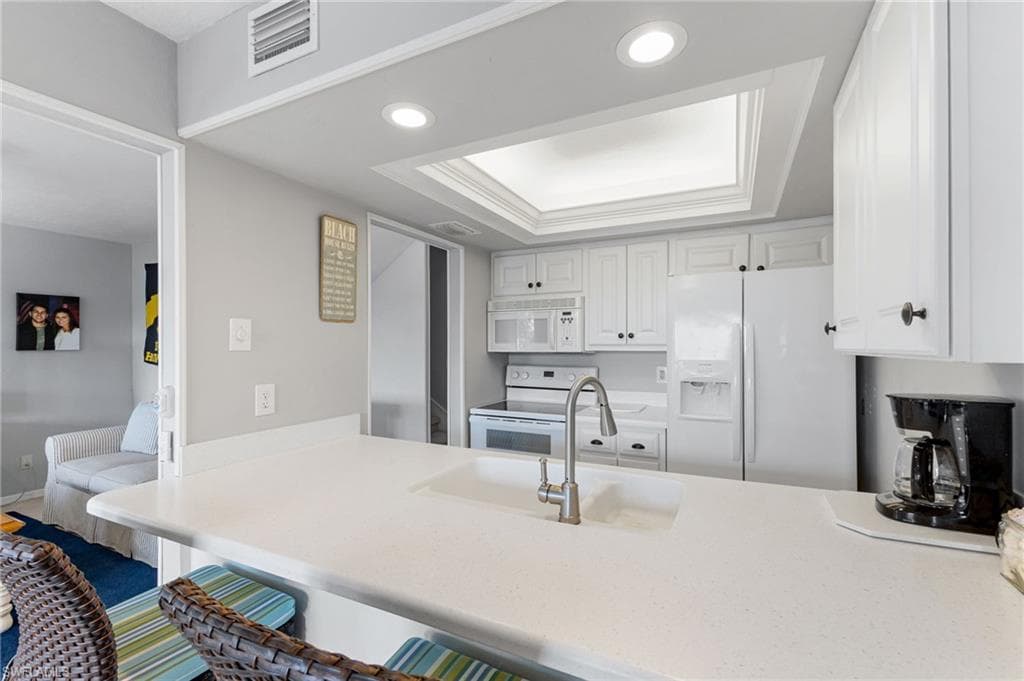 1039 Beach RD # 104, SANIBEL FL 33957-7