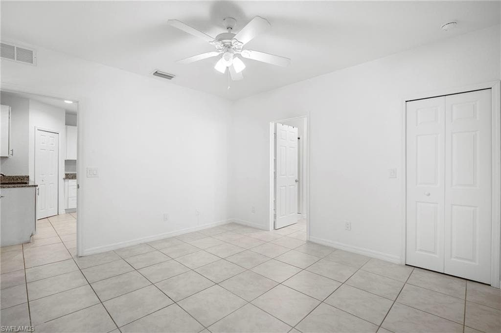 3309 armstrong CT, FORT MYERS FL 33916-22