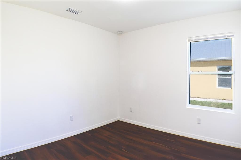 3309 armstrong CT, FORT MYERS FL 33916-11