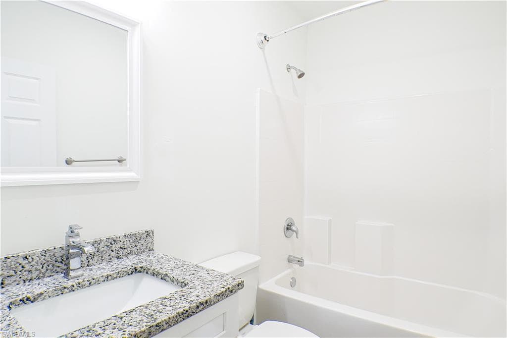 3309 armstrong CT, FORT MYERS FL 33916-6