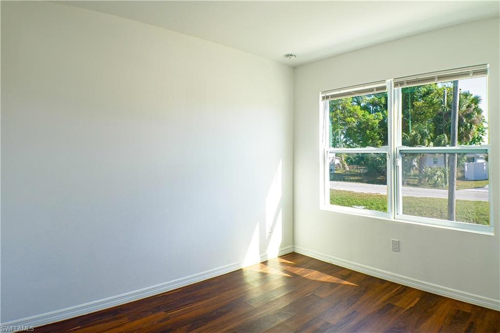 3309 armstrong CT, FORT MYERS FL 33916-13