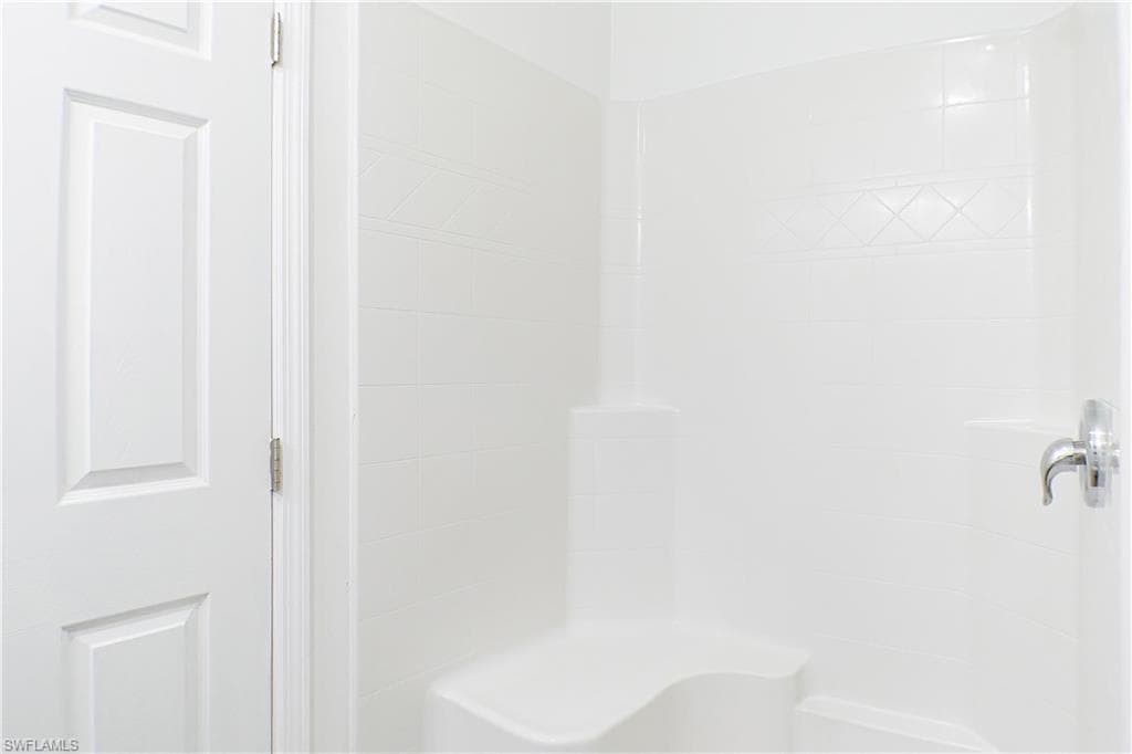 3309 armstrong CT, FORT MYERS FL 33916-10