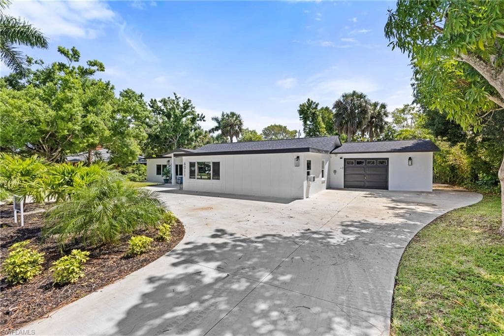 6011 Fountain WAY, FORT MYERS FL 33919-31
