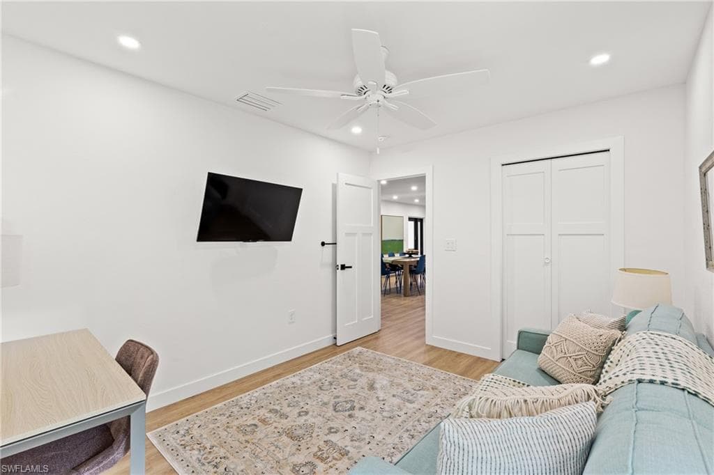 6011 Fountain WAY, FORT MYERS FL 33919-20