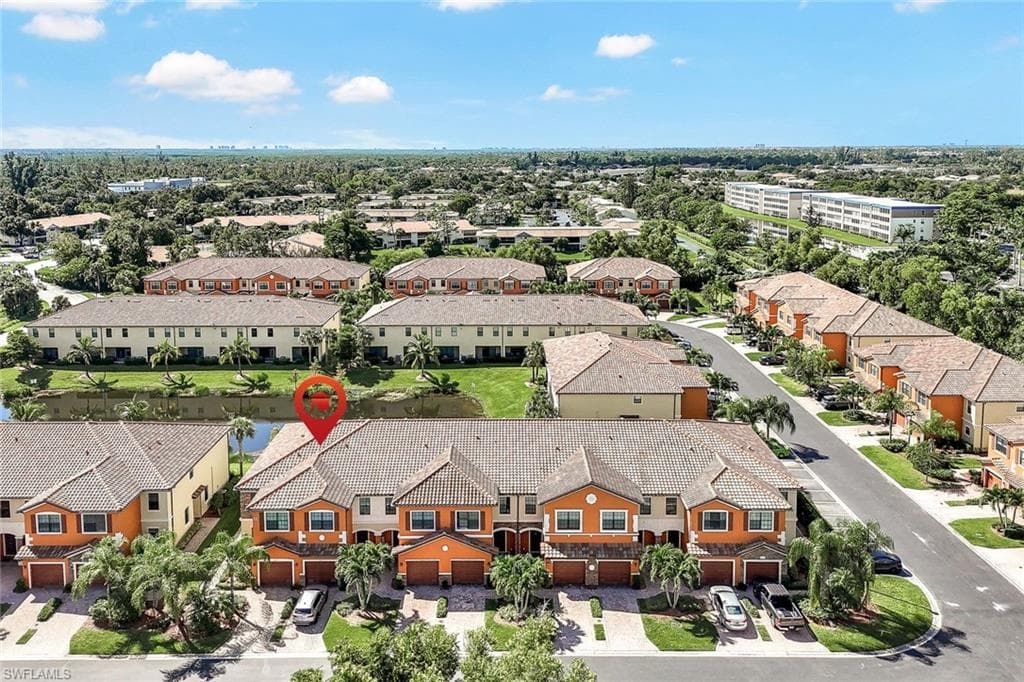 8121 Summerfield ST, FORT MYERS FL 33919-1