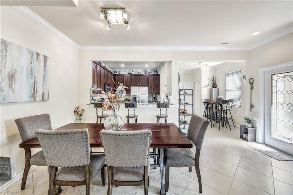 8121 Summerfield ST, FORT MYERS FL 33919-5