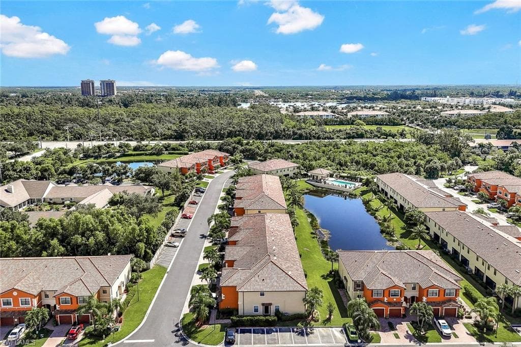 8121 Summerfield ST, FORT MYERS FL 33919-31