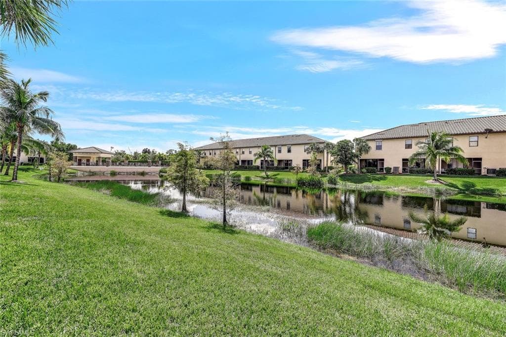 8121 Summerfield ST, FORT MYERS FL 33919-24