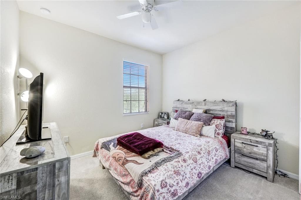 8121 Summerfield ST, FORT MYERS FL 33919-20