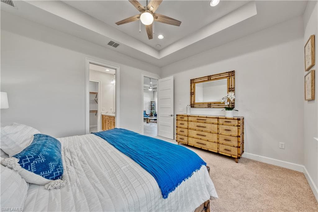 6421 Carnival RD, NAPLES FL 34113-16