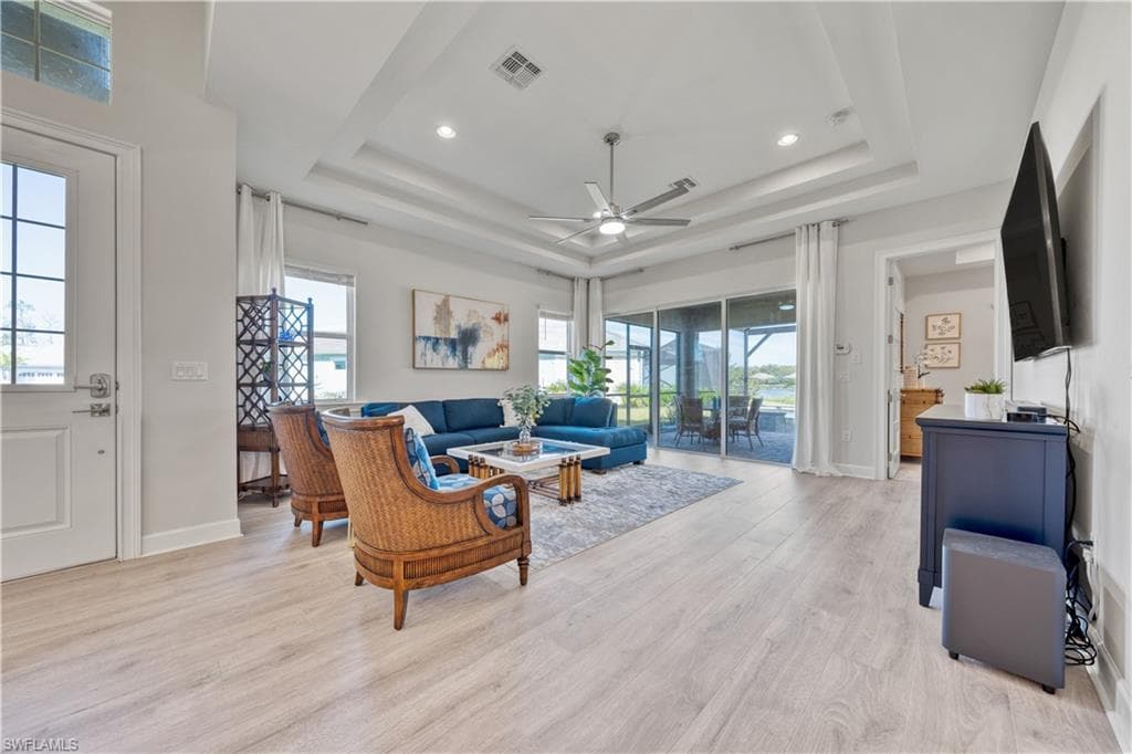 6421 Carnival RD, NAPLES FL 34113-3