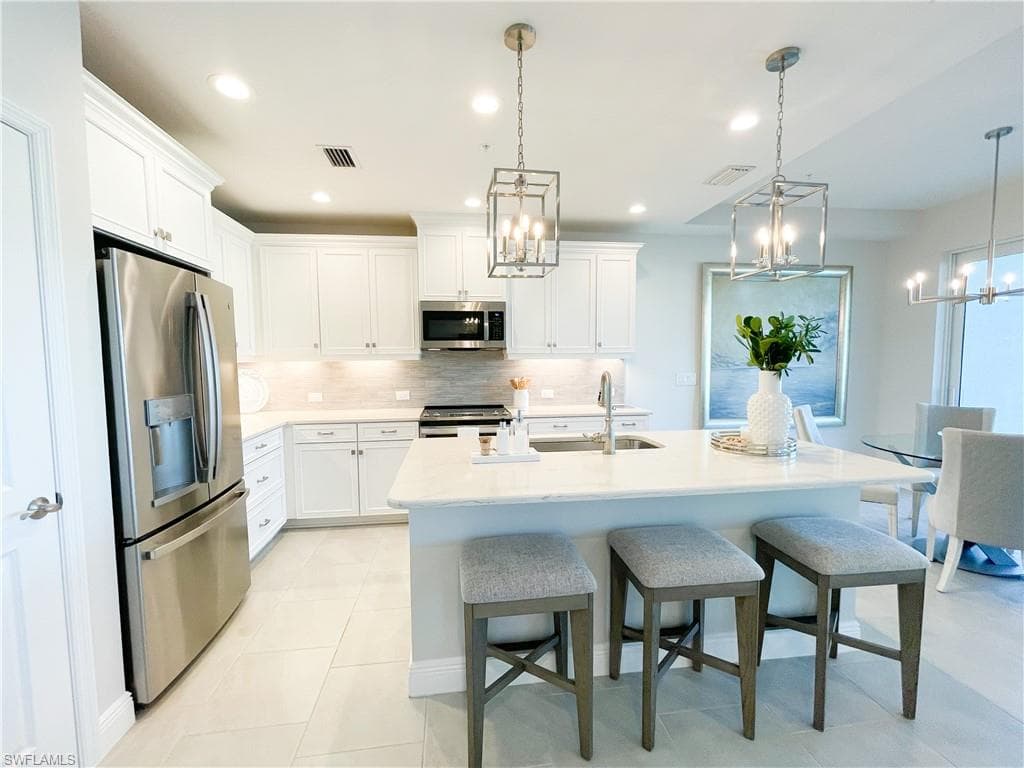 2555 Seychelles DR # 402, NAPLES FL 34112-1