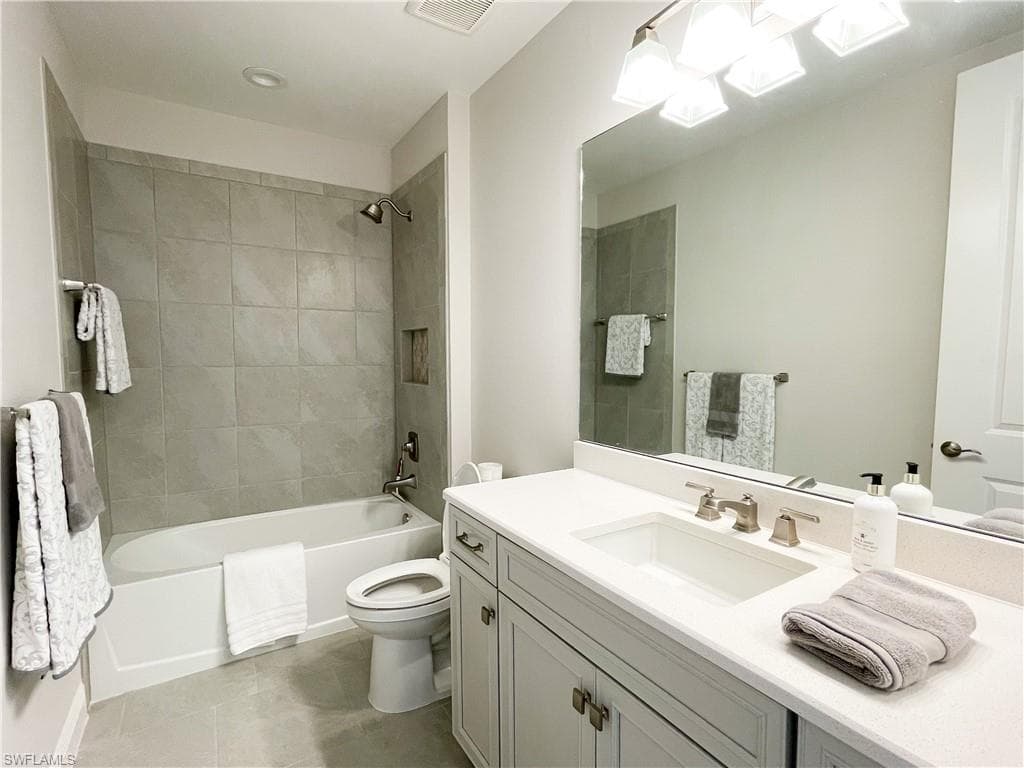 2555 Seychelles DR # 402, NAPLES FL 34112-12