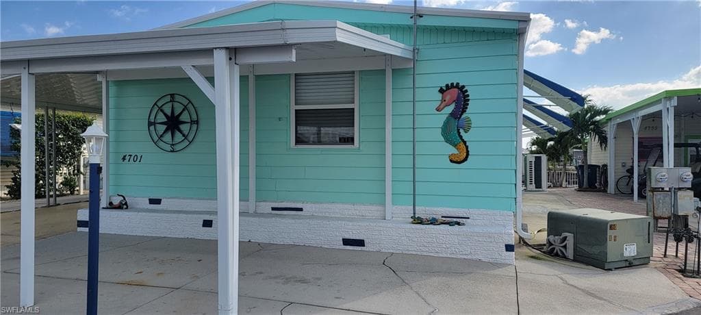 4701 Kahlua LN, BONITA SPRINGS FL 34134-1