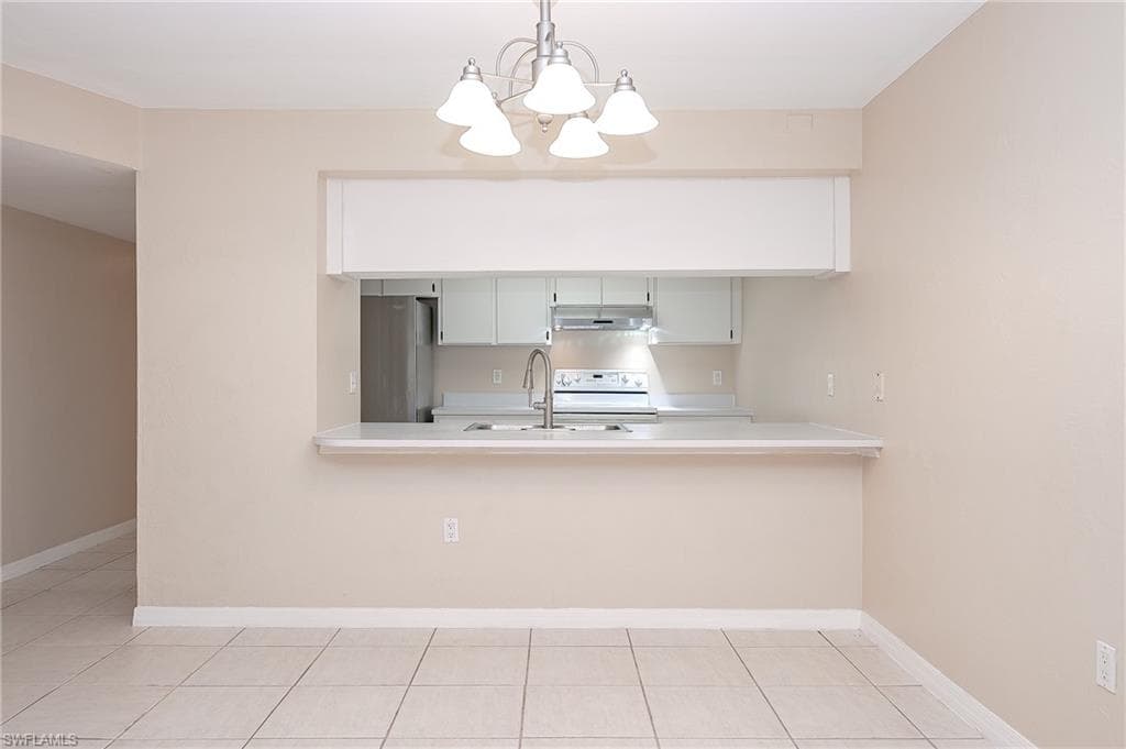 2370 Naples Trace CIR # 7, NAPLES FL 34109-7