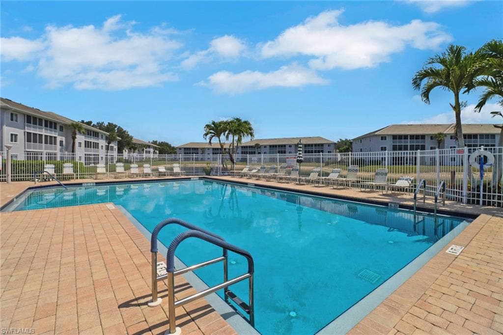 7823 Regal Heron CIR # 105, NAPLES FL 34104-26