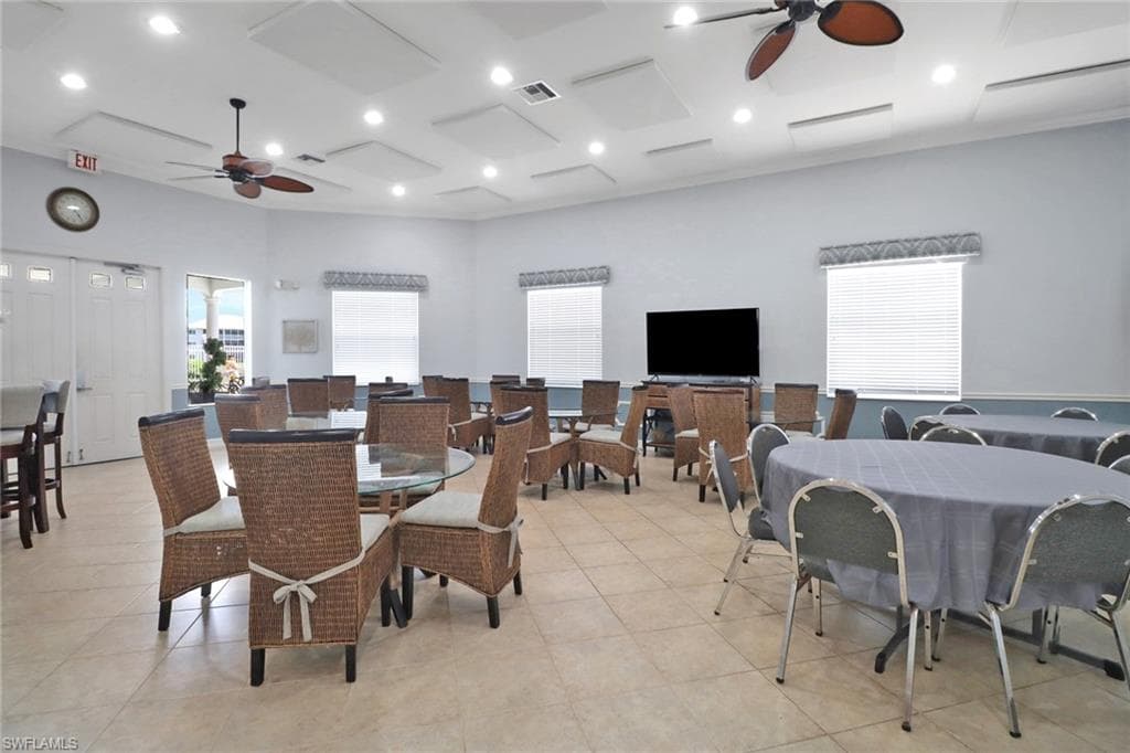 7823 Regal Heron CIR # 105, NAPLES FL 34104-35