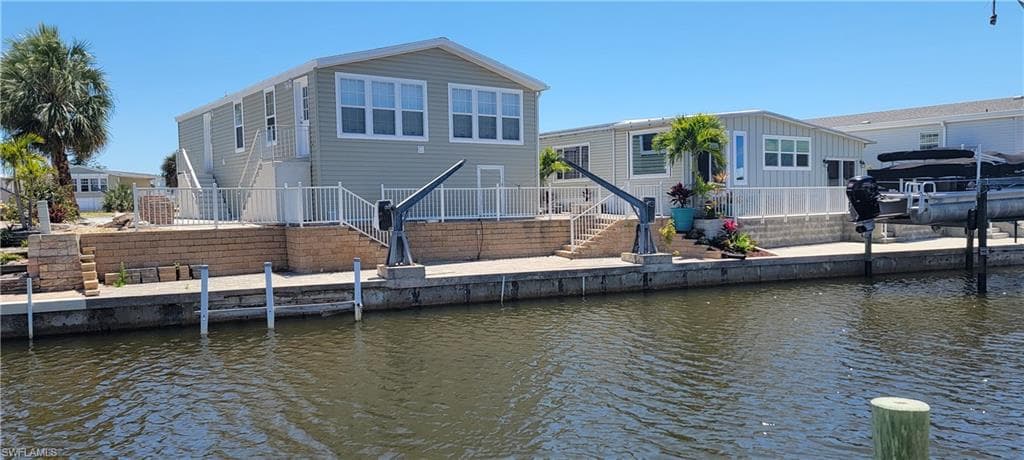 4684 Lahaina LN, BONITA SPRINGS FL 34134-1