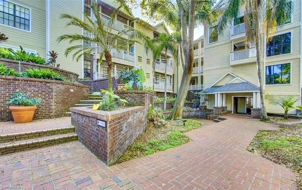 1000 horatio W # 226, TAMPA FL 33606-1