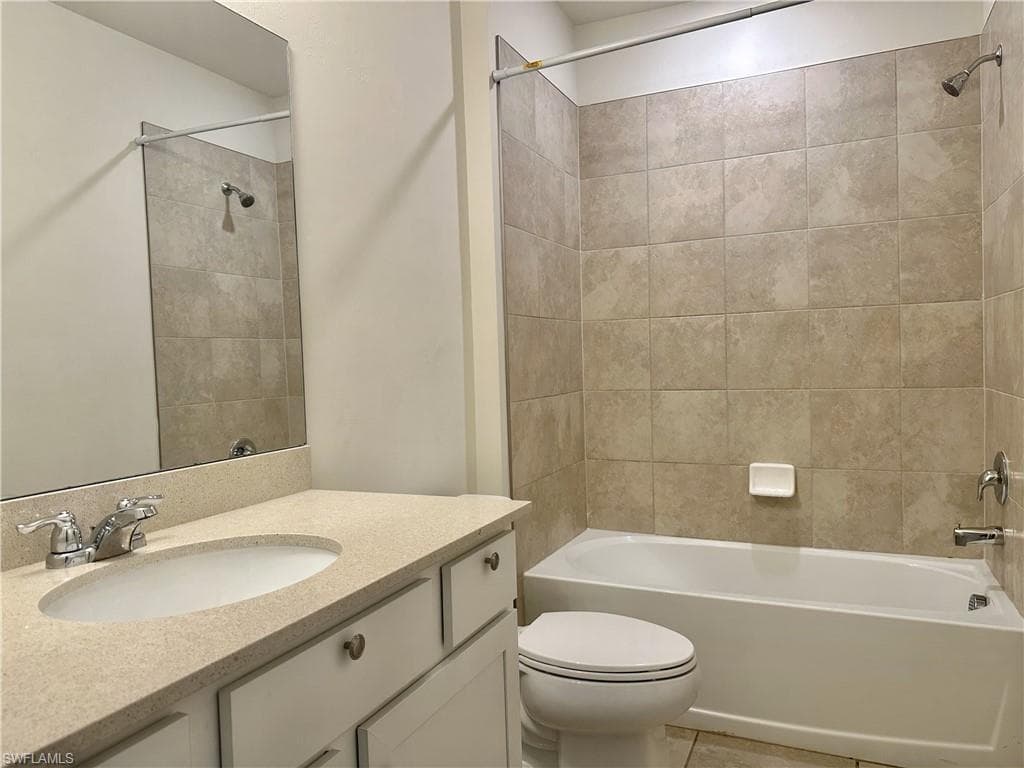 16027 Enclaves Cove DR, NORTH FORT MYERS FL 33917-17