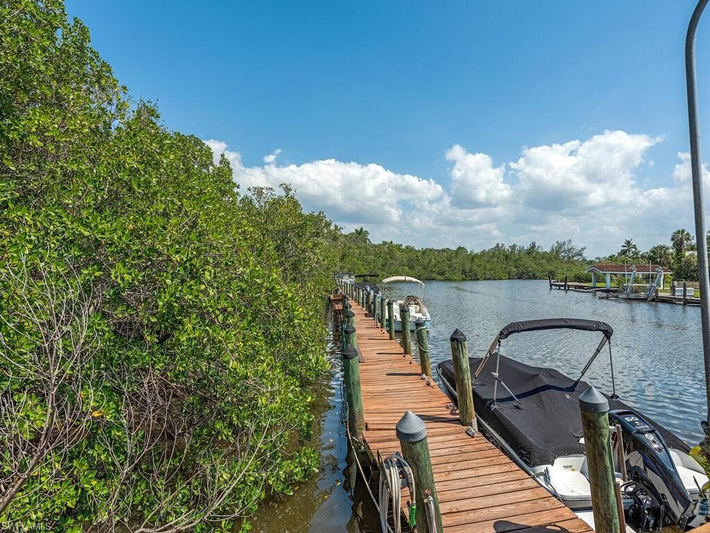 2166 Anchorage LN # A, NAPLES FL 34104-27