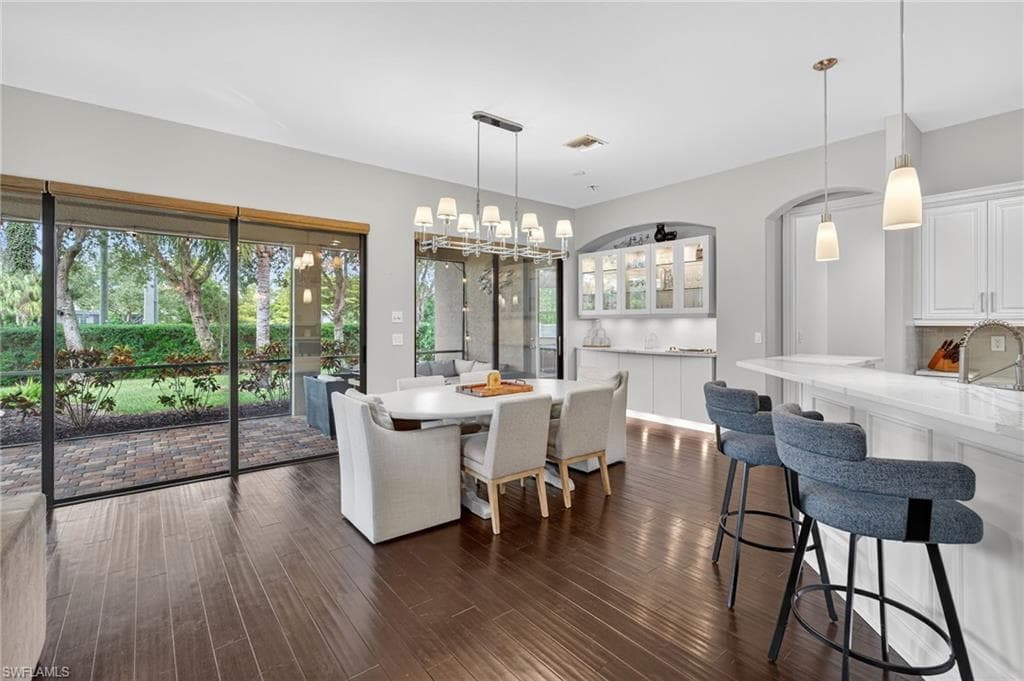 7235 Acorn WAY, NAPLES FL 34119-16