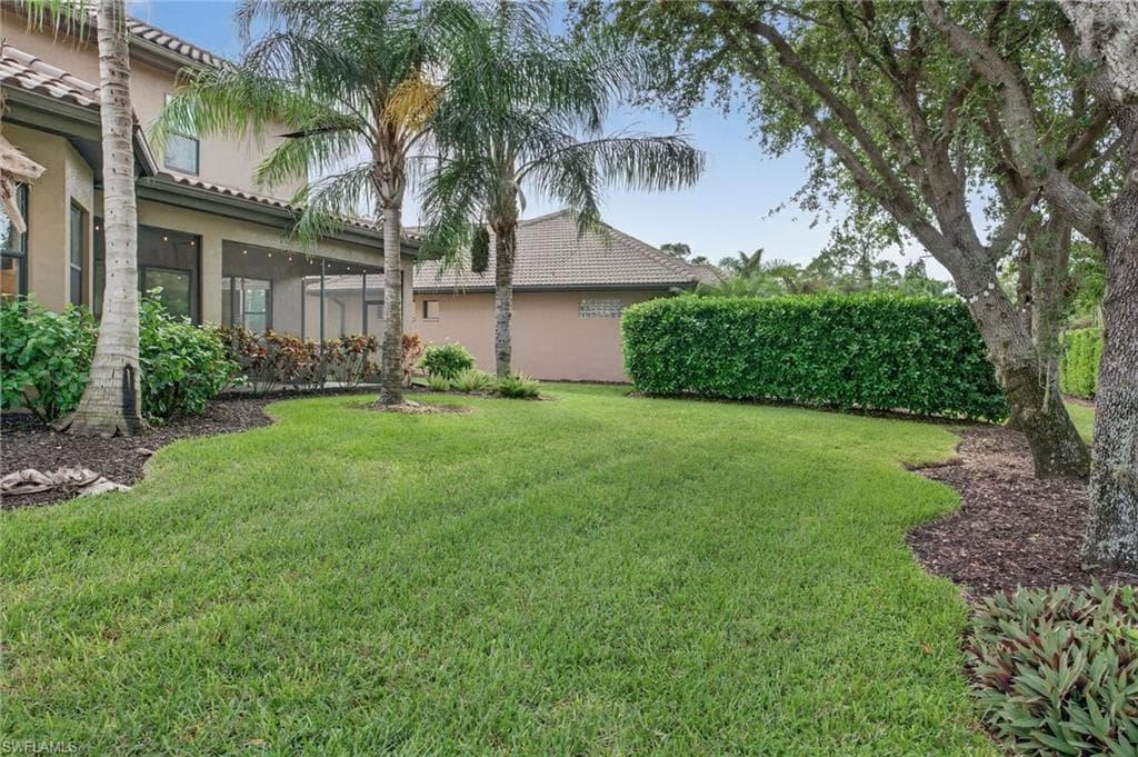 7235 Acorn WAY, NAPLES FL 34119-32