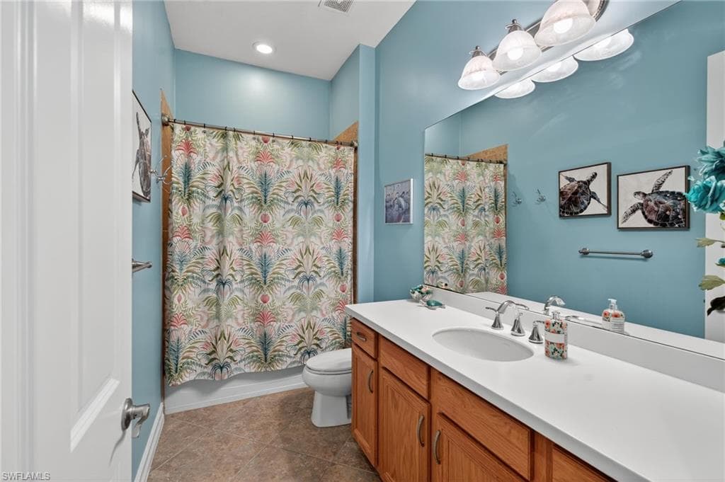 7235 Acorn WAY, NAPLES FL 34119-28