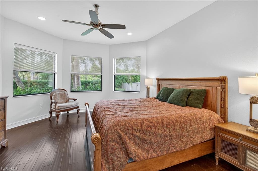 7235 Acorn WAY, NAPLES FL 34119-20