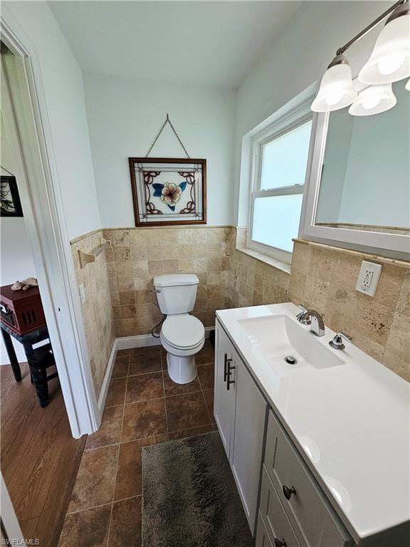 190 Brooks RD, NORTH FORT MYERS FL 33917-15