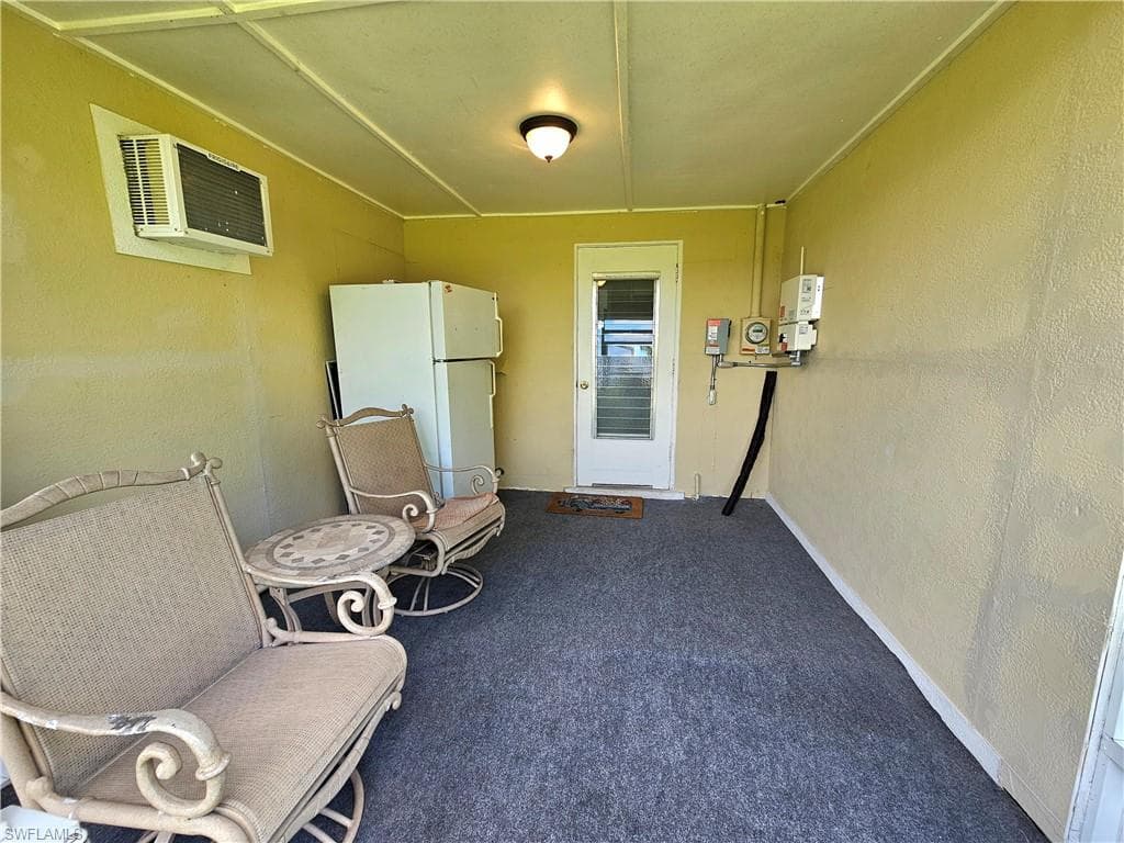 190 Brooks RD, NORTH FORT MYERS FL 33917-29